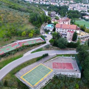 Drone Albergo Sport Fara