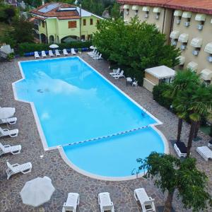 Drone Albergo Piscina